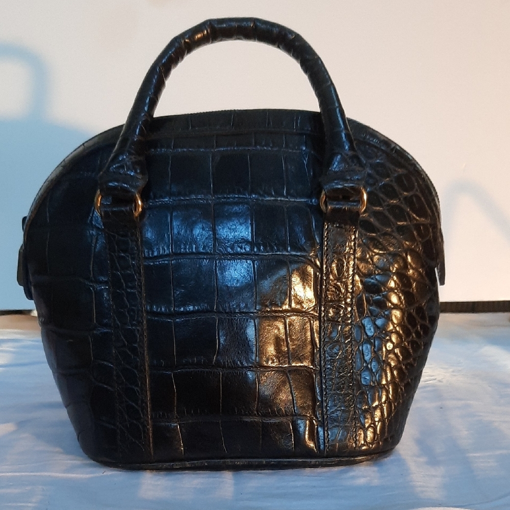 Luxurious Black Crocodile-Embossed Satchel